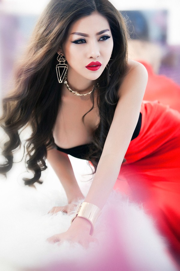 Lộ diện 'đối thủ' mới nóng bỏng của các hotgirl - ảnh 5